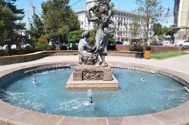 В Ростове начали работать 11 фонтанов