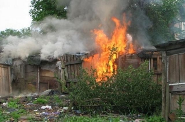 В Ростовской области при пожаре спасли человека