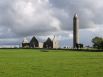 Круглая башня Кильмакдуагского монастыря в графстве Голуэй (Ирландия). Круглая башня в Килмакдуаге является одной из самых высоких древних башен и поднимается на 34,5 метра над зёмлей.