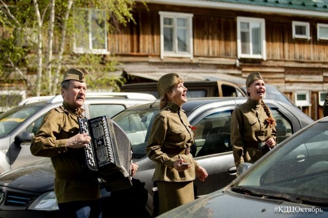 Музыкальные поздравления для ветеранов прозвучали в городах Югры