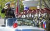 Первый заместитель командующего Черноморским флотом, вице-адмирал Сергей Пинчук на военном параде, посвящённом 77-й годовщине Победы в Великой Отечественной войне, в Севастополе, 9 мая 2022 года