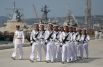 Моряки Черноморского флота ВМФ России на параде в честь Дня Военно-морского флота на Новороссийской военно-морской базе, 26 июля 2020 года