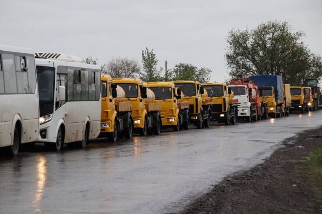 Российские специалисты прибыли в ЛНР для помощи в ремонте жилья и дорог