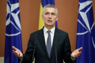 Столтенберг призвал страны НАТО нарастить поставки военной помощи Украине.