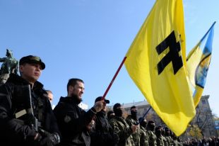 Отправка курсантов полка «Азов» в зону конфликта на юго-востоке Украины. 2014 год.