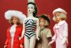 Первая Барби была впервые выпущена в 1959 году в США. Её создателями являются супруги Рут и Эллиот Хэндлеры. Полное имя Барби — Барбара Миллисент Робертс. Предшественницей Барби стала Бильд Лилли, героиня комиксов для взрослых. Кукла была выпущена в двух вариантах — брюнетка и блондинка, обе модели продавались в чёрно-белых купальных костюмах.