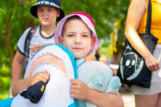Летняя оздоровительная кампания для детей началась в Ростовской области