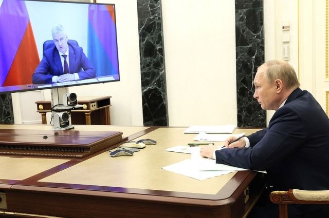 Путин выразил надежду, что Парфенчиков останется главой Карелии