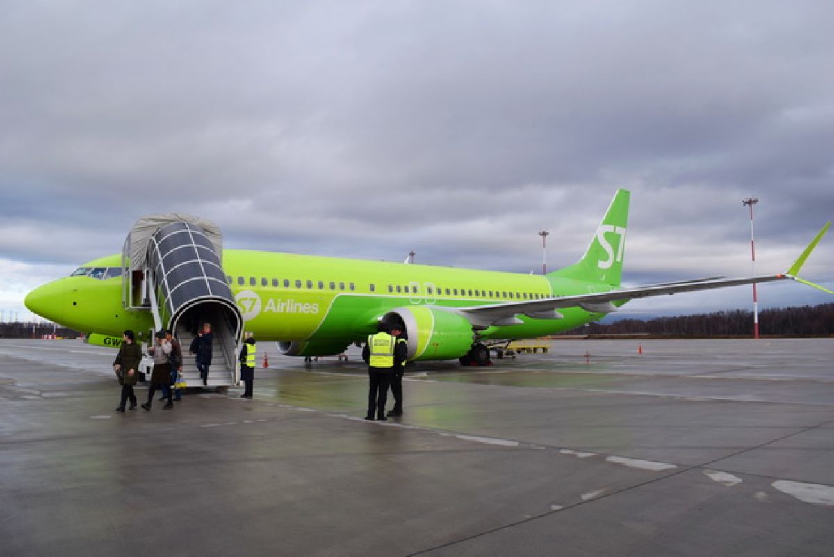 Самолет петропавловск казахстан. S7 737 Max Новосибирск. Боинг 737 Макс s7. 737 Max s7 Глобус. Новые Боинги 737 s7.