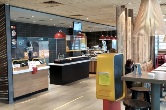 Ресторан McDonalds на Пушкинской площади может открыться без вывески