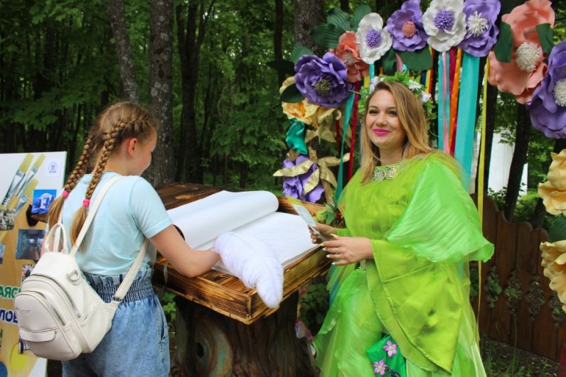 В первые выходные июня прошел фестиваль «Сказки леса» в Хвалынске.