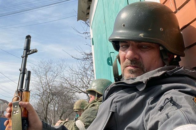 Военкор Дмитрий Стешин: если тебя хотят убить, ходить без оружия неприлично