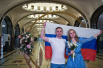Молодожены после окончания торжественной церемонии бракосочетания на станции «Маяковская» Московского метро, 12 июня 2021 г. 