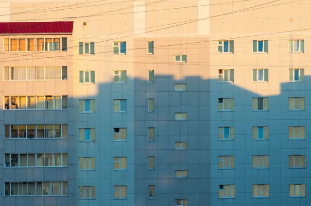 Средняя стоимость вторичного жилья в России продолжает снижаться