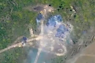 Под Северодонецком украинские военные ликвидировали три «Града» oккупантов.