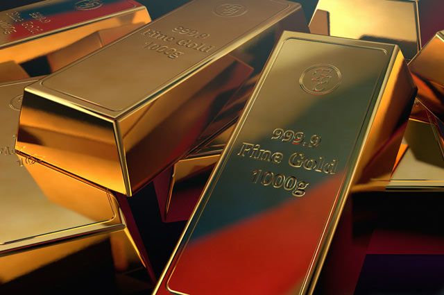 У России более 20% резервов размещено в золоте. Слитки находятся в хранилищах ЦБ. Это надёжно, но быстро продать такой большой объём золота трудно.