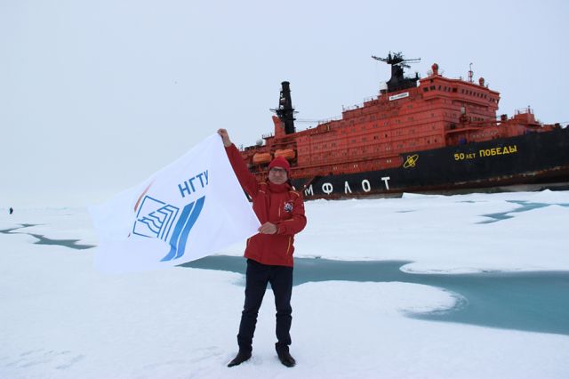 Сергей Дмитриев (на фото - в Арктике) может гордиться своими научными трудами в области атомной энергетики.