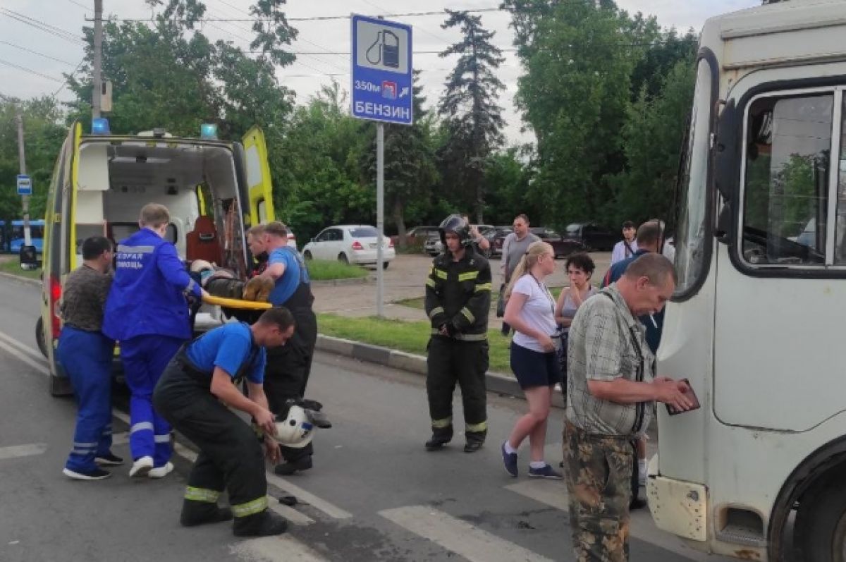 В Твери автобус «ПАЗ» сбил 8-летнего мальчика на пешеходном переходе | АиФ  Тверь