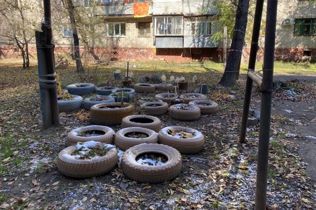 За складирование шин во дворе УК может заплатить до 400 тыс. рублей. 