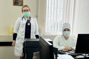 Пациент, записавшийся через Интернет, сразу идёт в кабинет врача, минуя регистратуру.