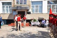 В Ташлинском районе открыли мемориальную доску погибшему на Украине Азамату Жанкулову.