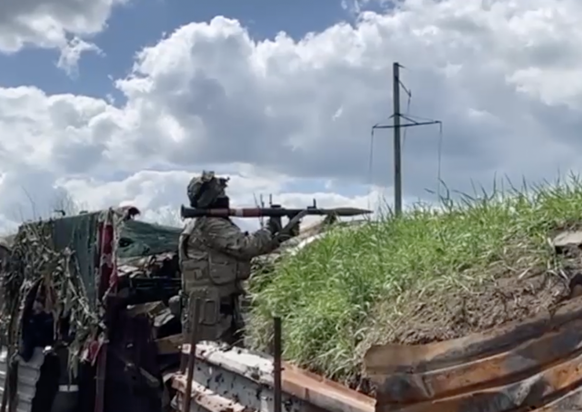 В ЛНР сообщили об окружении украинских боевиков в Золотом и Горском