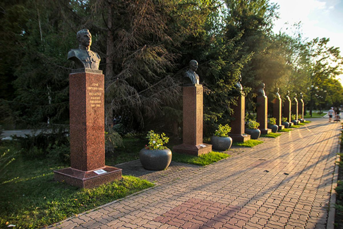 Попов, Апанасенко, Ватутин. Какие улицы Белгорода носят имена героев ВОВ |  АиФ Белгород