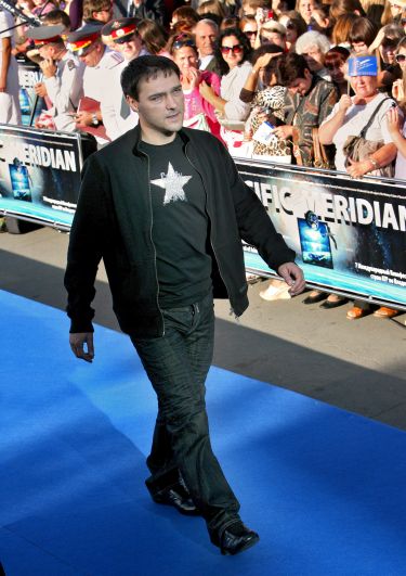 Певец Юрий Шатунов во время церемонии открытия Международного кинофестиваля стран Азиатско-Тихоокеанского региона «Меридианы Тихого» в 2009 году