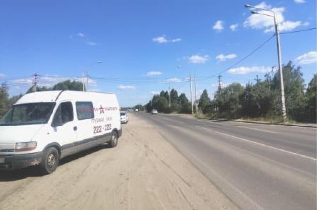 10-летняя девочка попала под колеса грузового такси в пригороде Брянска