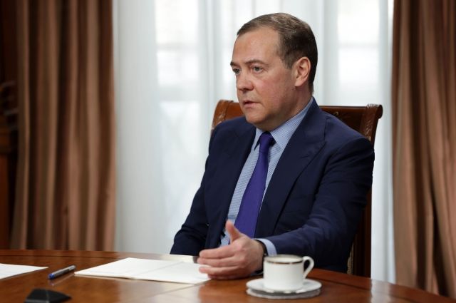 Дмитрий Медведев  aif.ru: Безъядерный статус Балтики уйдёт в прошлое
