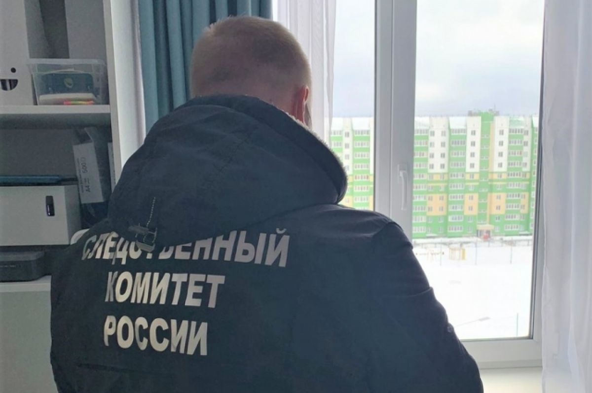 В Якутии мужчина спас выпавшего с 12-го этажа ребенка