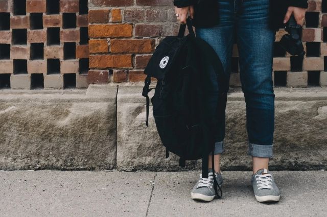 В Оренбургском районе разыскивают школьницу с черным рюкзаком.