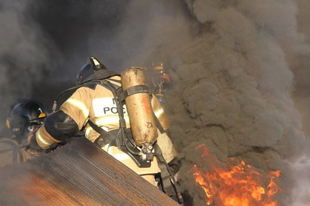Гладков обещал восстановить сгоревший в Белгороде дом