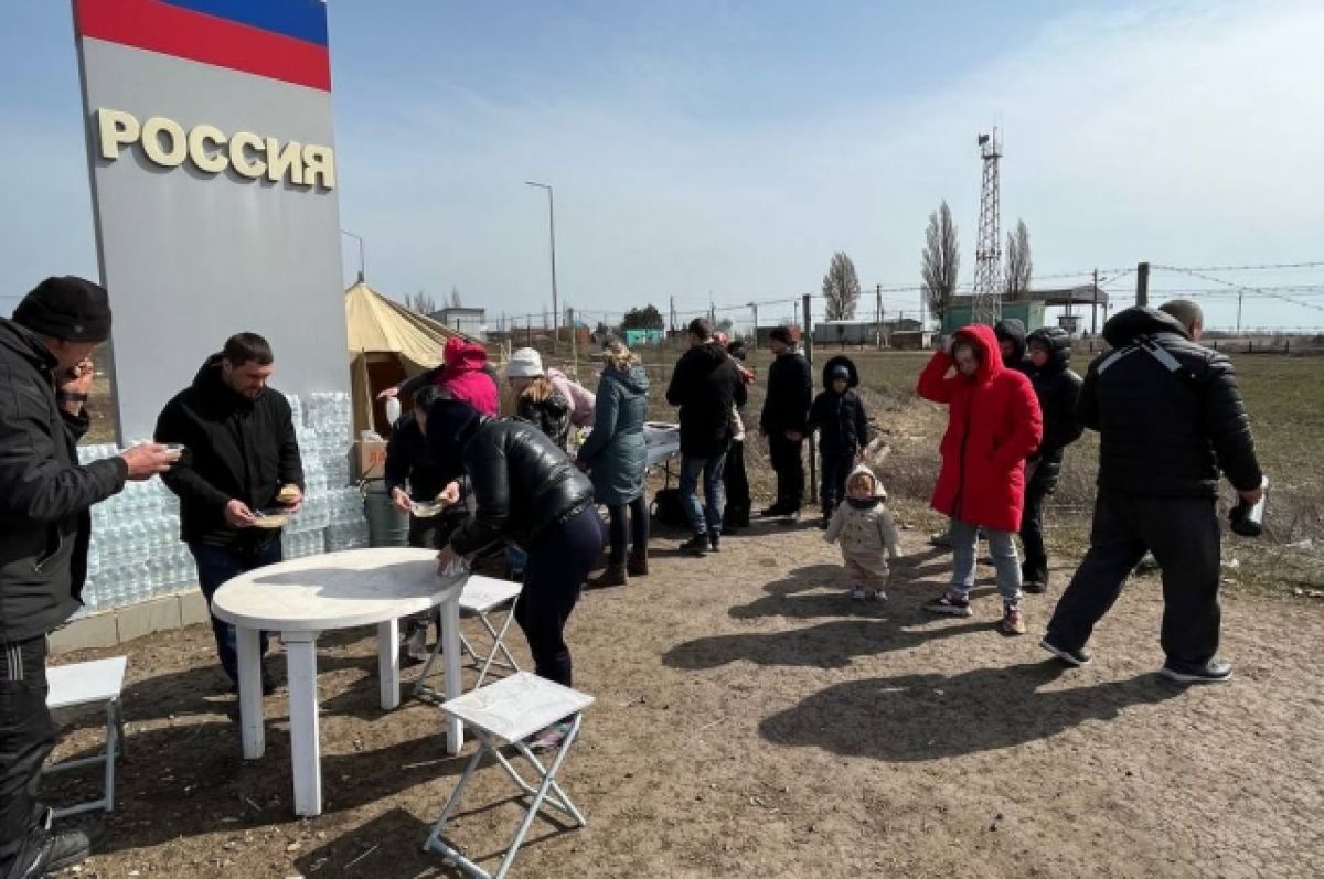 Границу Ростовской области за день пересекли свыше 17 тысяч беженцев