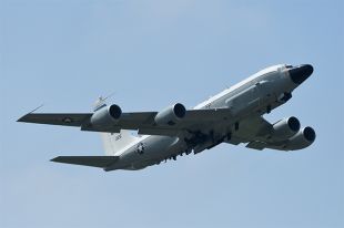 Что за британский самолет RC-135W ведёт разведку над Черным морем?