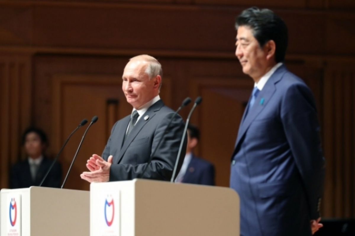 Песков: Путин не будет присутствовать на похоронах Абэ
