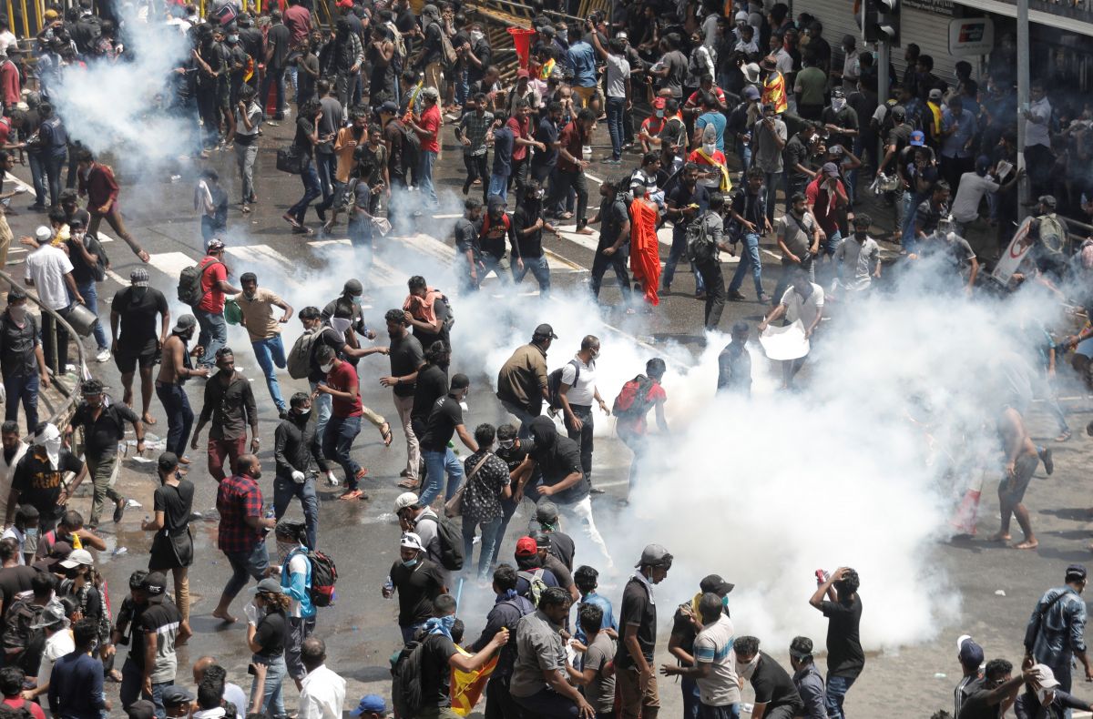 Эксперт рассказал, может ли кто-то извне стоять за протестами в Шри-Ланке