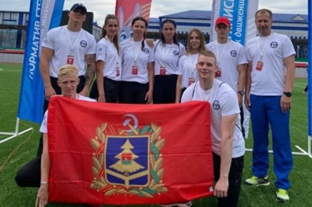 Брянские студенты взяли бронзу в эстафете ГТО на соревнованиях в Грозном