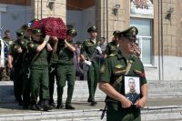 В Орске простились с погибшим на Украине командиром танкового взвода Алексеем Стаценко.