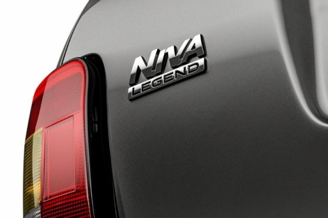 «АвтоВАЗ» возобновил производство внедорожника Lada Niva Legend