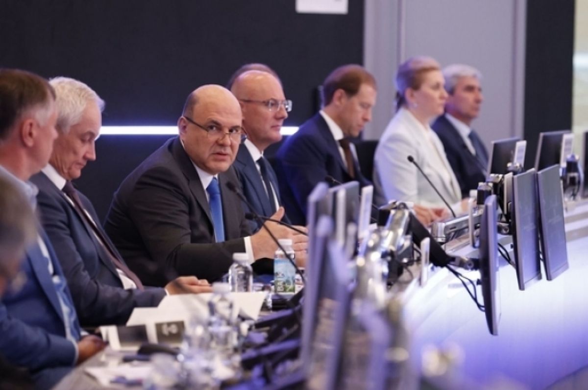 Мишустин: РФ удалось смягчить санкционное давление на транспортную отрасль