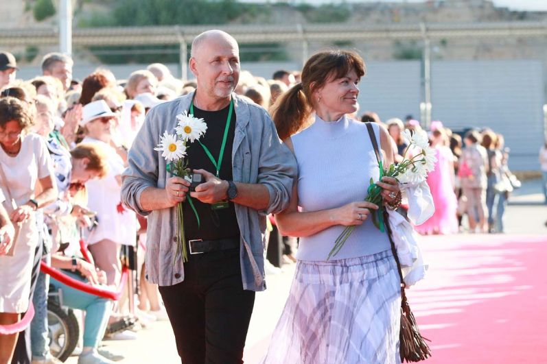 Председатель жюри кинофестиваля Михаил Калинин с женой