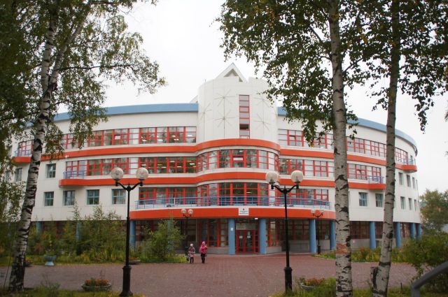 В Югре уделяют большое внимание поддержке руководителей учреждений образования