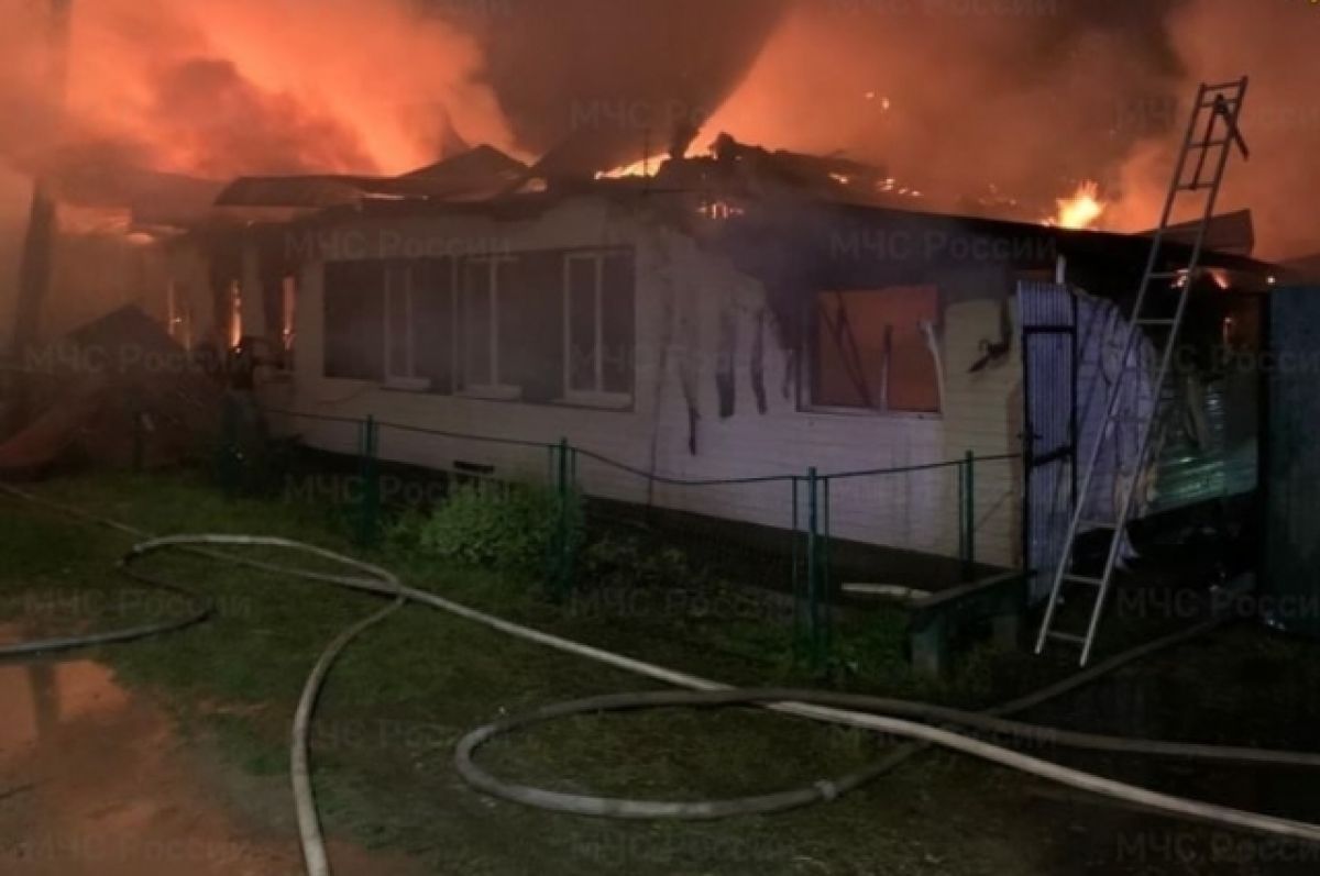 Три жилых дома загорелись на Брянщине за последние сутки