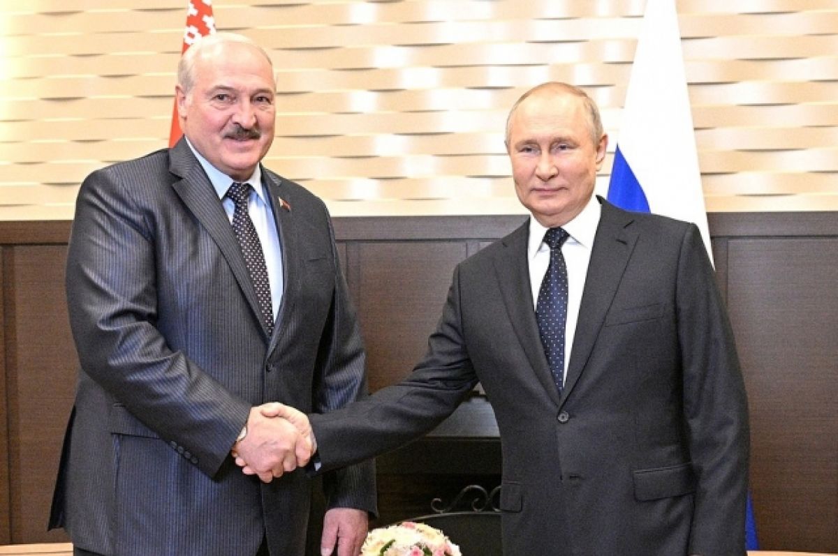 Путин обсудил с Лукашенко международную повестку и импортозамещение