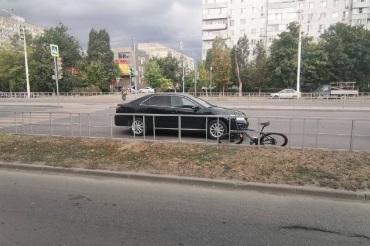 Toyota Camry сбила подростка-велосипедиста в Волгодонске