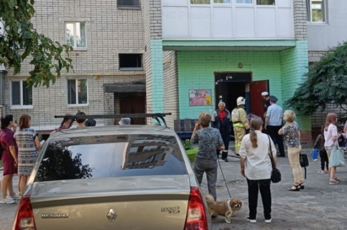 На Московском проспекте в Брянске загорелась девятиэтажка