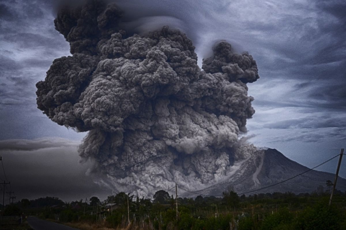 Из-за извержения вулкана Сакурадзима в Японии эвакуировали свыше 30 человек