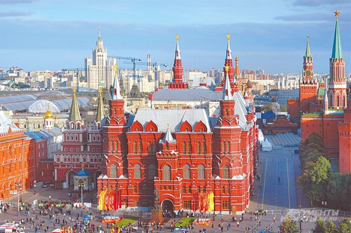 Около 200 человек эвакуировали из Исторического музея в Москве