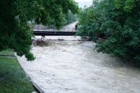 Во время сильных ливней особенно опасно в Сочи находиться возле рек.